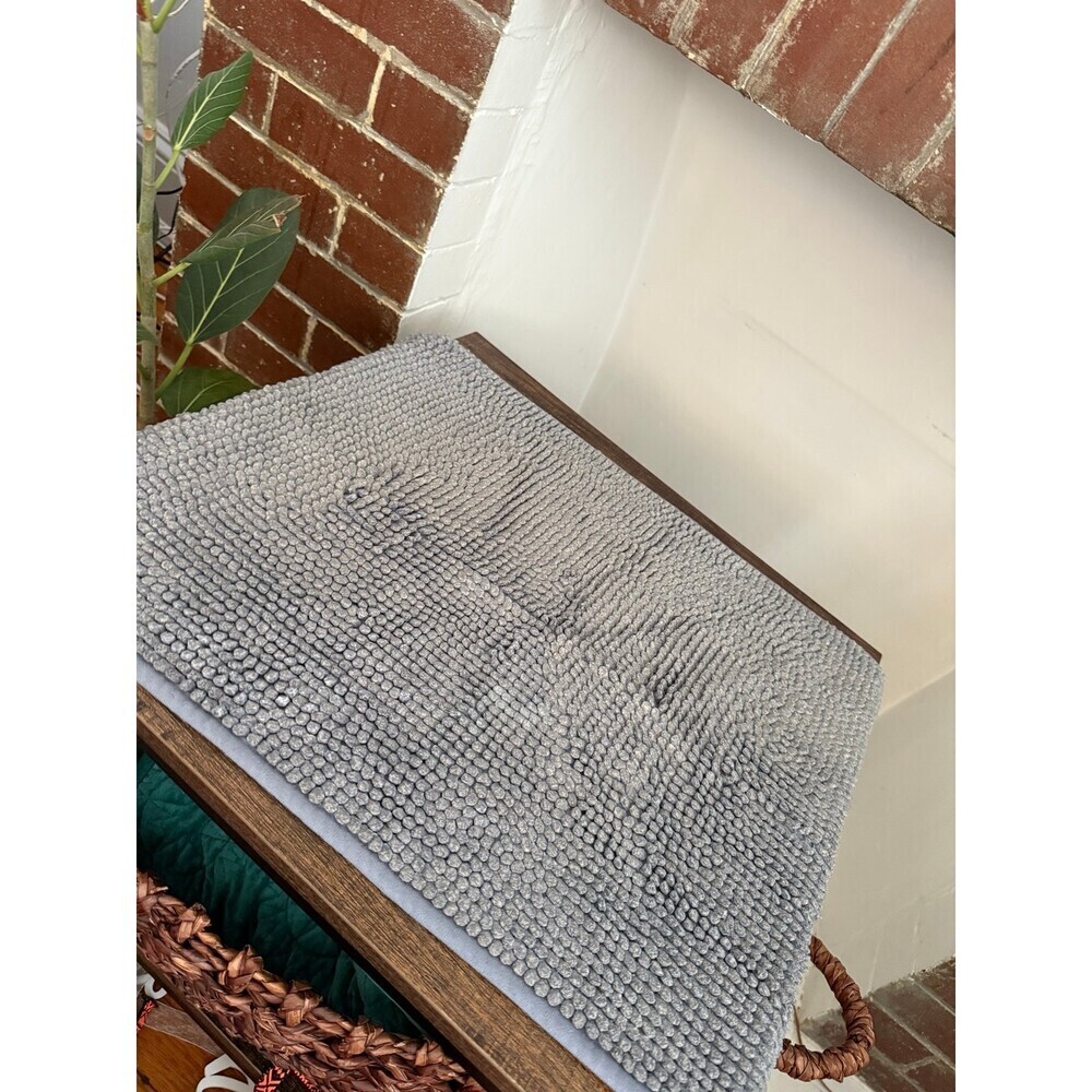Gray Chenille Bath/Utility Mat
